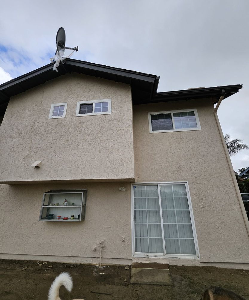 Slide of Elor Energy