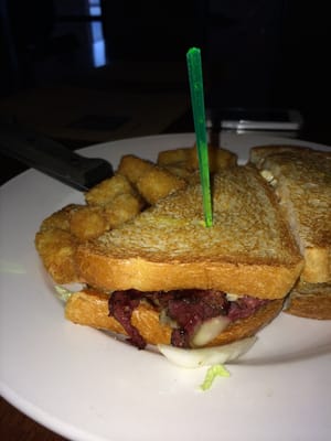 Brick House Tavern + Tap by null