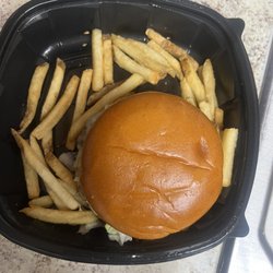 Beef 'O' Brady's - Burger and fries