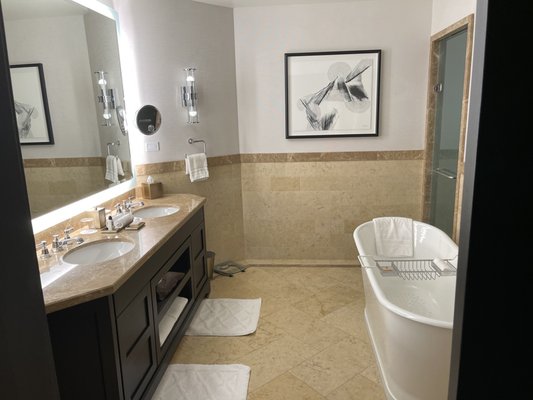 Four Seasons Resort and Residences Vail by null