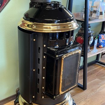 Off The Rails - I bet this is cozy in the winter! - Coffee & Tea Near Me - Bailey, Colorado