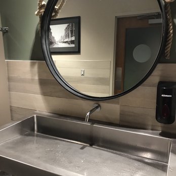 Urban Plates - Bathroom - Salad Near Me - Pasadena, California