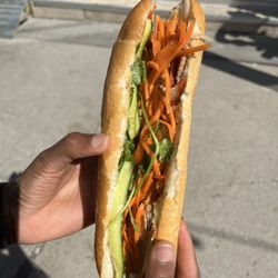Deli Banh Mi Givral