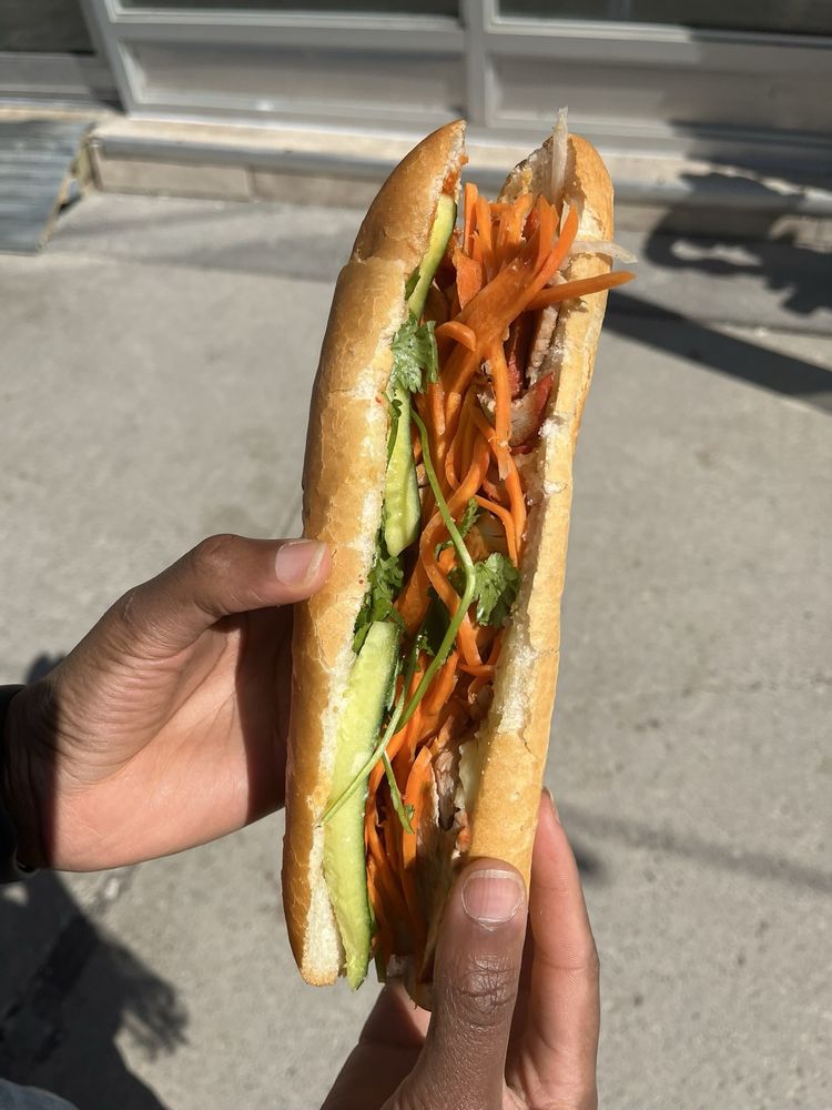 Deli Banh Mi Givral - Photo 2