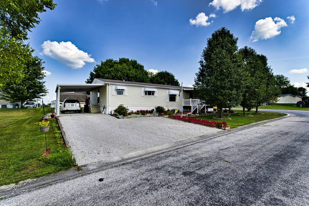 KNOTTY PINES Updated September 2024 20 Photos 707 Catherine, Red