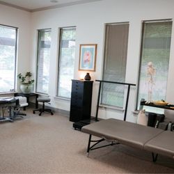 ZOVA chiropractic rehab center - ZOVA Dr Michael Van Antwerp chiropractic acupuncture dry needling exercise rehab therapy treatment room tulsa