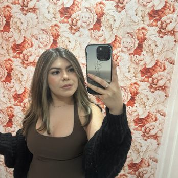 Lived In Salon - The day of the treatment at first I didn't notice how much hair was gone and was actually enjoy my color - Hair Stylists Near Me Lived In Salon - The day of the treatment at first I didn't notice how much hair was gone and was actually enjoy my color - Hair Stylists Near Me