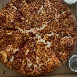 Royal Pizza - Half pepperoni half cheese