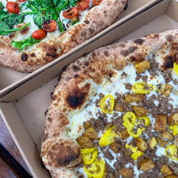 900 Degreez Pizza - Food Trucks Near Me - Asheville, North Carolina
