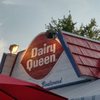 Dairy Queen Store - red umbrellas and blue roof - Ice Cream & Frozen Yogurt Near Me - Buffalo, New York Dairy Queen Store - red umbrellas and blue roof - Ice Cream & Frozen Yogurt Near Me - Buffalo, New York