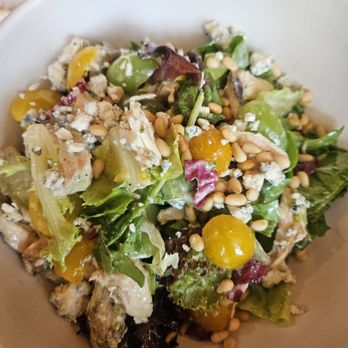 North Italia - Chicken salad w/pine nuts and gorganzola vinegarette - Italian Near Me - Charlotte, North Carolina