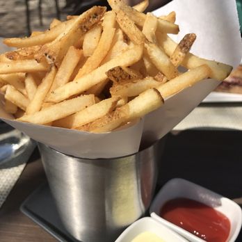 Solbar - the fries were wonderful - New American Near Me - Calistoga, California