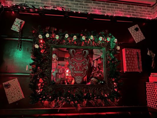 LP Vinyl Bar by null