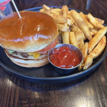 The Rim - The Rim Burger - Wine Bars Near Me - Fort Worth, Texas The Rim - The Rim Burger - Wine Bars Near Me - Fort Worth, Texas