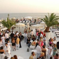 Rooftop cocktails and hors d'oeuvres...so much fun