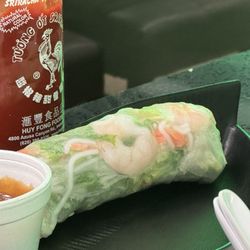 Pho Kobe - 2 Pieces of Spring Roll. The VERY BLAND spring rolls! Even if a little salt, none at all.