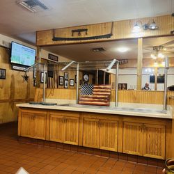 Johnny's-Bar-B Q and Catering