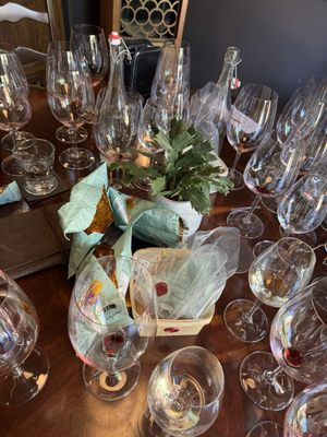 Handwritten Wines by null