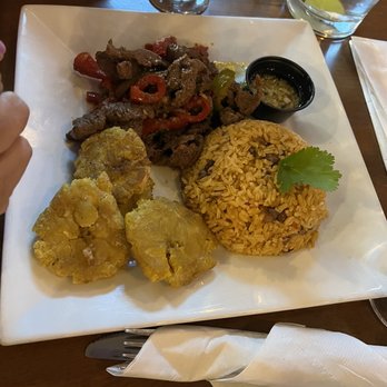 Counter & Bodega - Pepper Steak Dinner Plate - Latin American Near Me - New York, New York Counter & Bodega - Pepper Steak Dinner Plate - Latin American Near Me - New York, New York