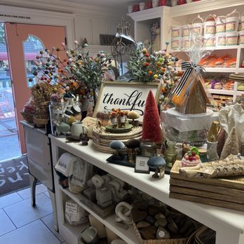 The Solvang Bakery - Thankful - Bakeries Near Me - Solvang, California The Solvang Bakery - Thankful - Bakeries Near Me - Solvang, California