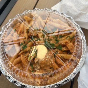 Brunch N Burger - Spicy penne with chicken - Breakfast & Brunch Near Me - Bakersfield, California Brunch N Burger - Spicy penne with chicken - Breakfast & Brunch Near Me - Bakersfield, California