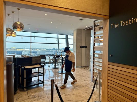 Greenwich Lounge JFK - British Airways & American by null