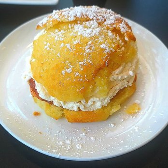 Seasons By 10/Fold - Strawberry short cake - Breakfast & Brunch Near Me - Myrtle Beach, South Carolina