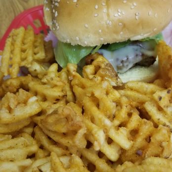 The Burger Grille - Wesr Coast burger - Burgers Near Me - Uxbridge, Massachusetts