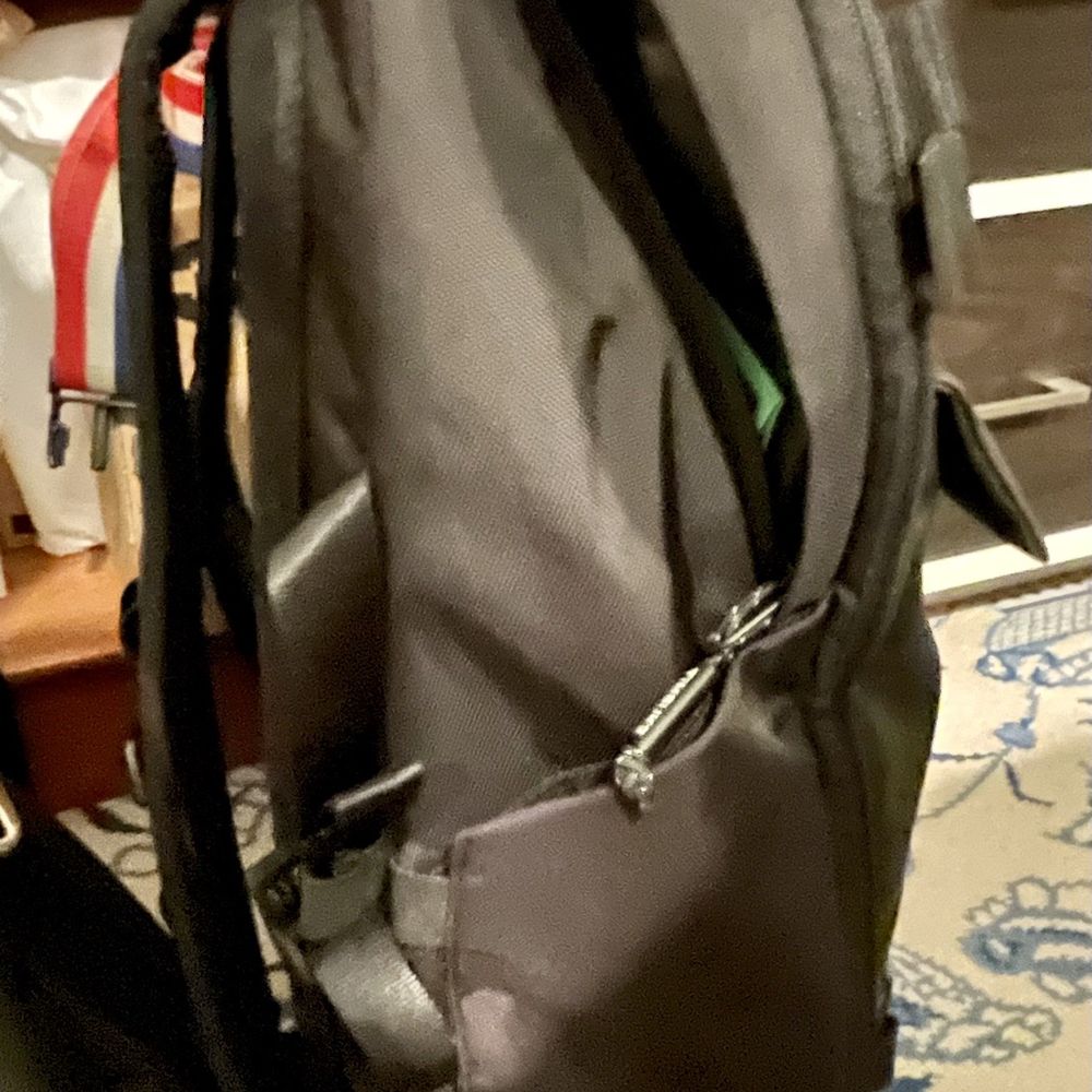 Timbuk2 - Parker commuter backpack. Not so great. - Luggage Near Me - San Francisco, California Timbuk2 - Parker commuter backpack. Not so great. - Luggage Near Me - San Francisco, California