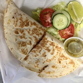 Mini Taqueria El Nevado - Quesadilla de la carne que guste con ensalada a lado $7.00
Quesadilla with meat of choice and a side salad for $7.00 - Food Trucks Near Me Mini Taqueria El Nevado - Quesadilla de la carne que guste con ensalada a lado $7.00
Quesadilla with meat of choice and a side salad for $7.00 - Food Trucks Near Me