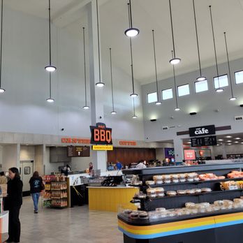 Wally's - Food service stations - Service Stations Near Me - Pontiac, Illinois