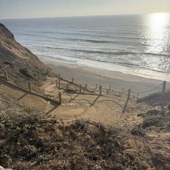 Esplanade Beach - Ramp down to the beach - Beaches Near Me - Pacifica, California Esplanade Beach - Ramp down to the beach - Beaches Near Me - Pacifica, California