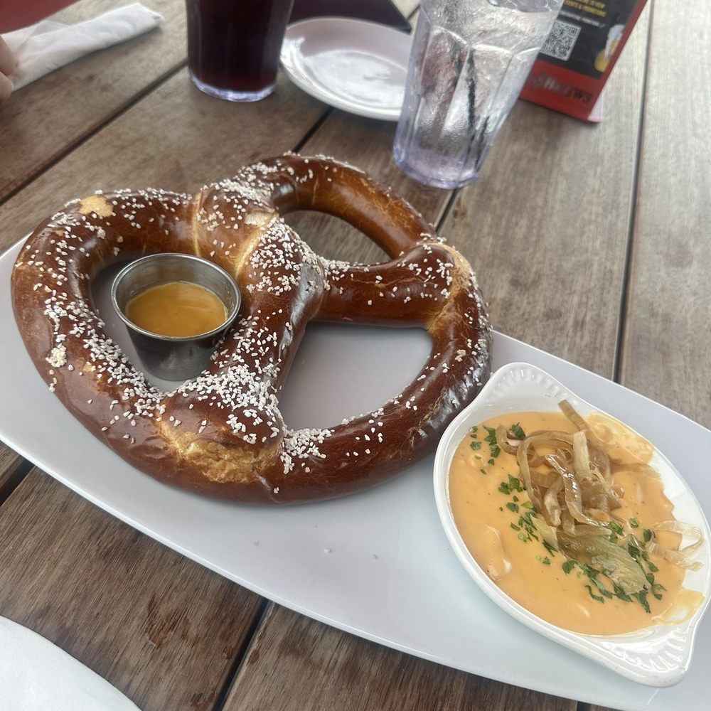 Rock & Brews - Grapevine - Pretzel - Burgers Near Me - Grapevine, Texas Rock & Brews - Grapevine - Pretzel - Burgers Near Me - Grapevine, Texas