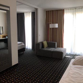 ibis Styles Stuttgart - Hotels Near Me - Stuttgart, BW