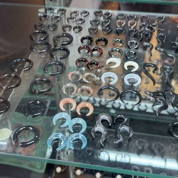 Steady Tattoo and Body Piercing - Gauges!!!!! The blue ones make me want gauges soooo bad :( - Piercing Near Me - Minneapolis, Minnesota Steady Tattoo and Body Piercing - Gauges!!!!! The blue ones make me want gauges soooo bad :( - Piercing Near Me - Minneapolis, Minnesota