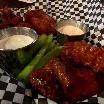 Brunson's Pub - Chicken "wings" - Burgers Near Me - Saint Paul, Minnesota Brunson's Pub - Chicken "wings" - Burgers Near Me - Saint Paul, Minnesota