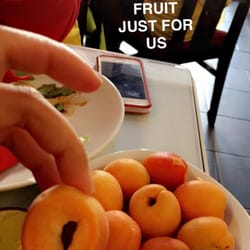 Restaurant Comptoir d'Asie - Fresh apricots