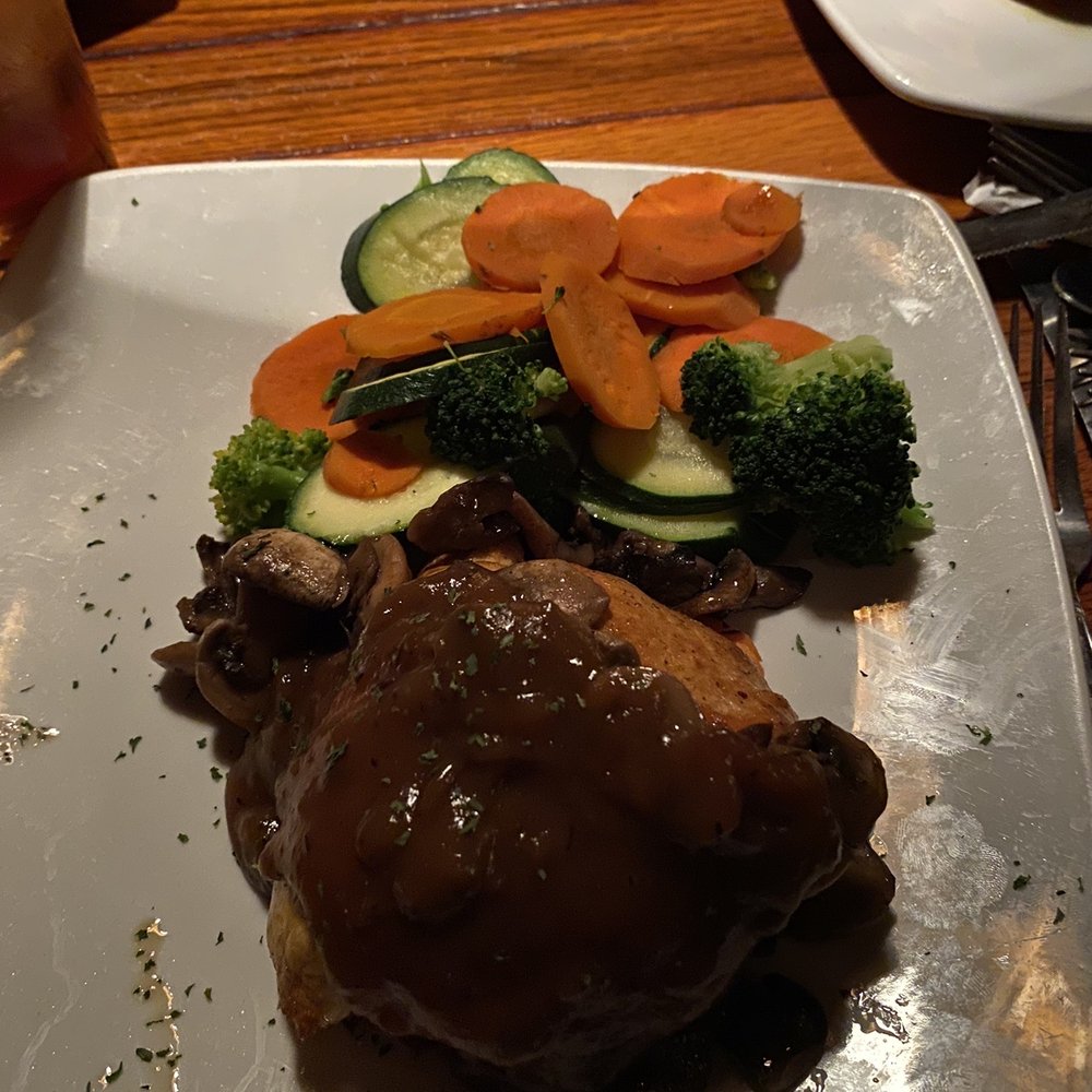 Feeney's Restaurant and Bar - Beef Wellington - Bars Near Me - Phoenix, Arizona
