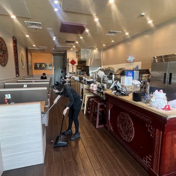 Little Fat Dumpling - Inside dining area. Staff keeping it clean - Asian Fusion Near Me - Fresno, California Little Fat Dumpling - Inside dining area. Staff keeping it clean - Asian Fusion Near Me - Fresno, California