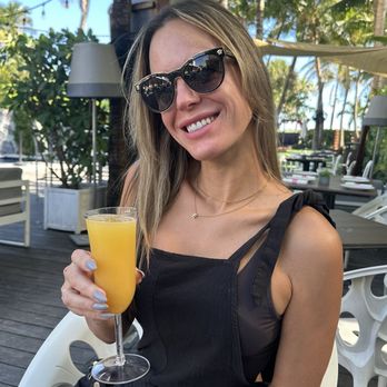 Backyard - Bottomless Mimosas - Breakfast & Brunch Near Me - Miami Beach, Florida Backyard - Bottomless Mimosas - Breakfast & Brunch Near Me - Miami Beach, Florida