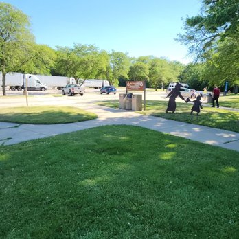 Funks Grove Rest Area - Rest Stops Near Me - McLean, Illinois