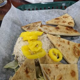 Fish dip with pita Fish dip with pita