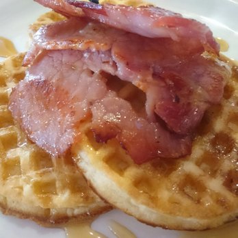 Red Burn Farm - Waffles, bacon and maple syrup. - Gastropubs Near Me - Blantyre, SLK Red Burn Farm - Waffles, bacon and maple syrup. - Gastropubs Near Me - Blantyre, SLK