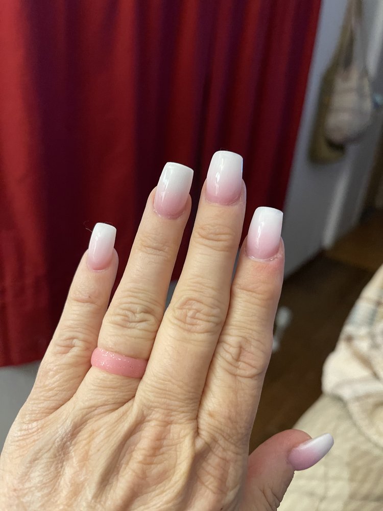 Floral Nails Image