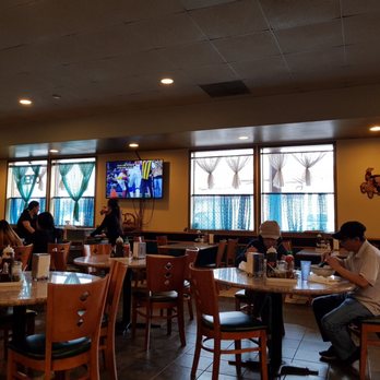 Pho Xe Lua - Interior #2 - Vietnamese Near Me - Sacramento, California Pho Xe Lua - Interior #2 - Vietnamese Near Me - Sacramento, California