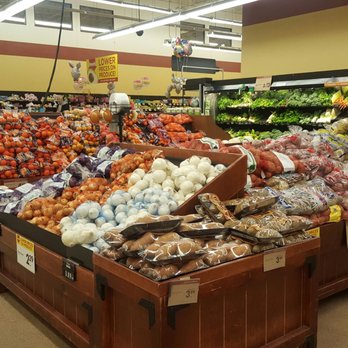 Giant Eagle - the produce section of a grocery store - Drugstores Near Me - Dover, Ohio Giant Eagle - the produce section of a grocery store - Drugstores Near Me - Dover, Ohio