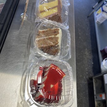Middle Eats - Cake - Sandwiches Near Me - Detroit, Michigan