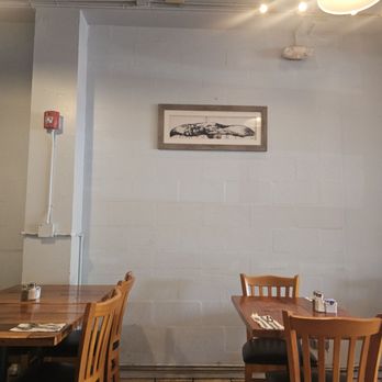 Moke’s Bread And Breakfast - Breakfast & Brunch Near Me - Honolulu, Hawaii