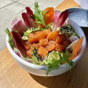 Fin And Fowl Kitchen - Poke - Salad Near Me - Silverton, Oregon