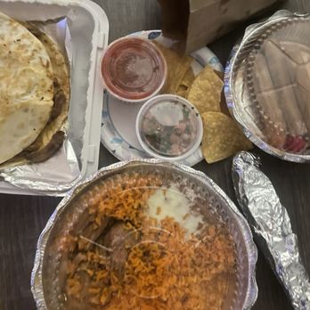 Los Aztecas - Steak quesadilla, House special pork entree, churros. - Mexican Near Me - Mount Airy, Maryland